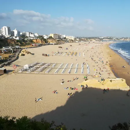 Apartamento T0+1 Na Praia Da Rocha Apartamento *